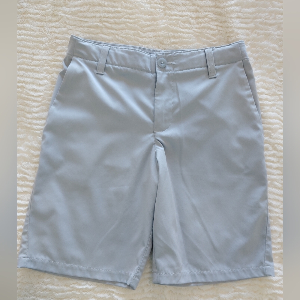 Under Armour Boys Size 12 Grey Golf Shorts